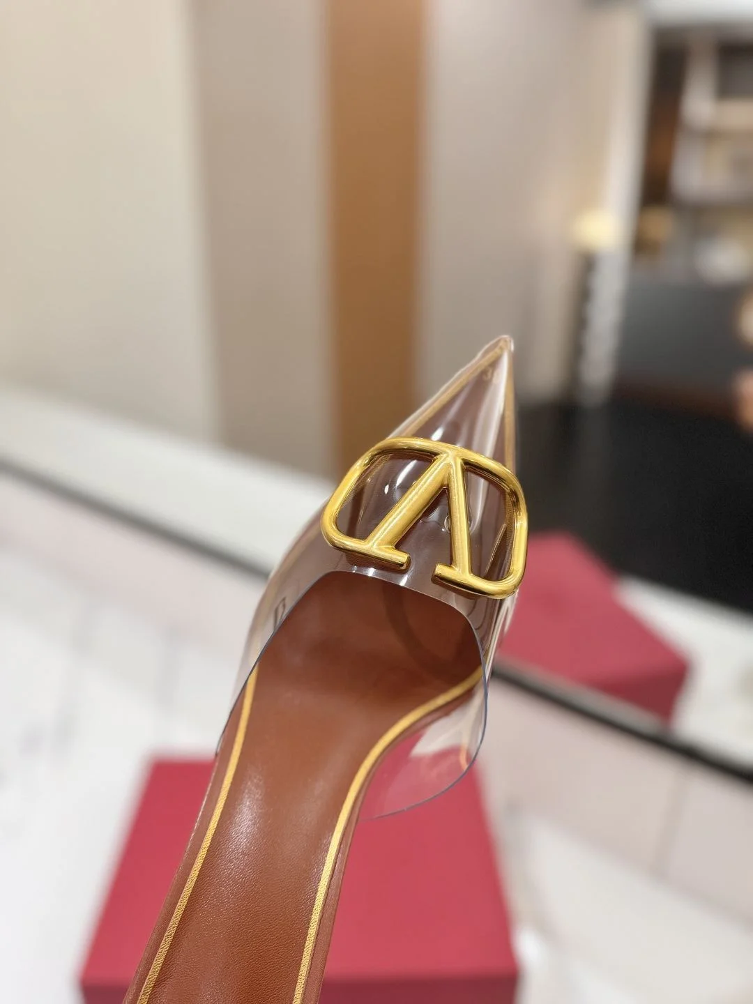 OdorResistant Valentino Slippers 35861
