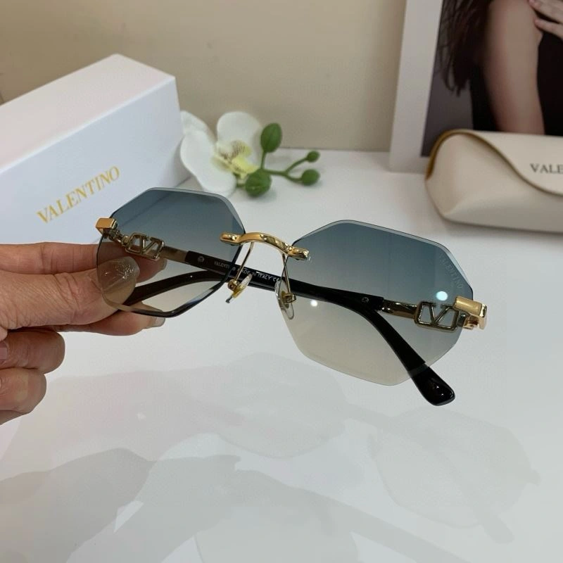 ZipUp Valentino Sunglasses 282426