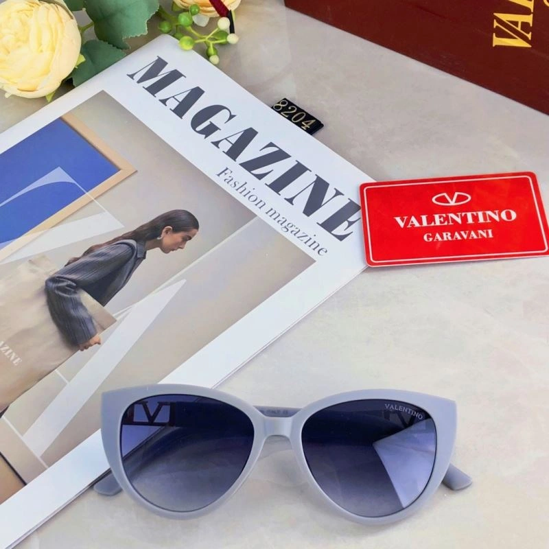 FlexibleFit Valentino Sunglasses 282427