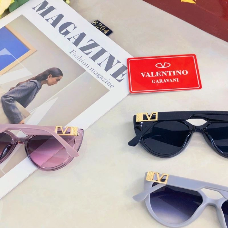 FlexibleFit Valentino Sunglasses 282427