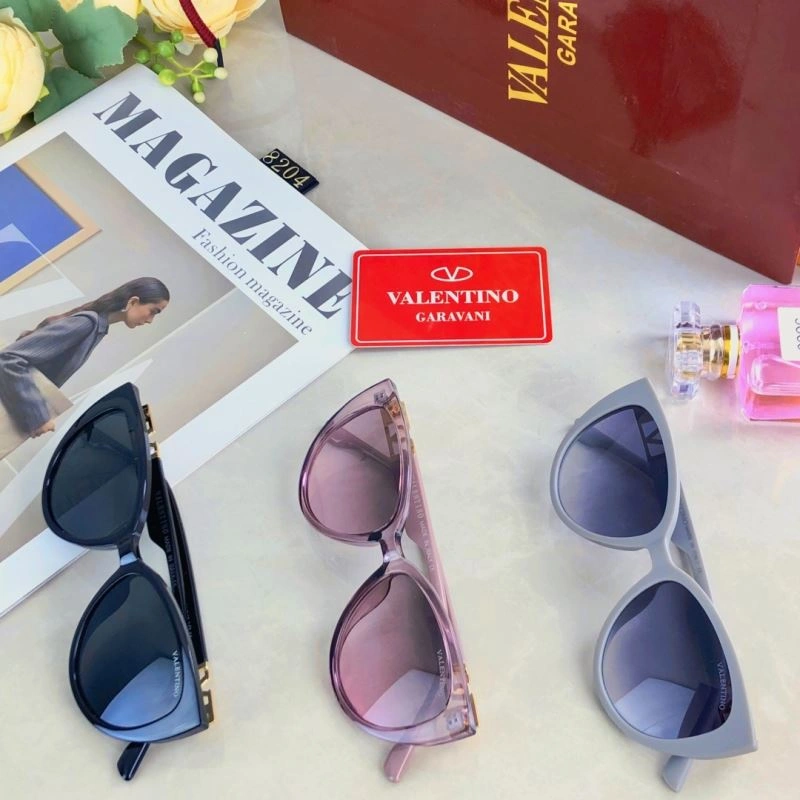 FlexibleFit Valentino Sunglasses 282427