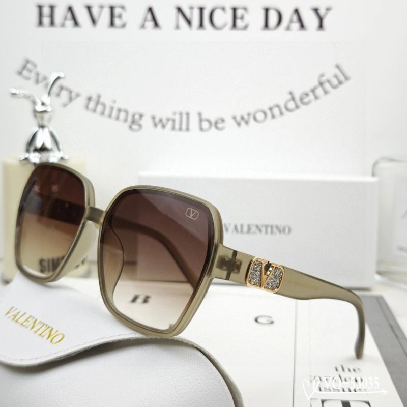 StreetReady Valentino Sunglasses 282421