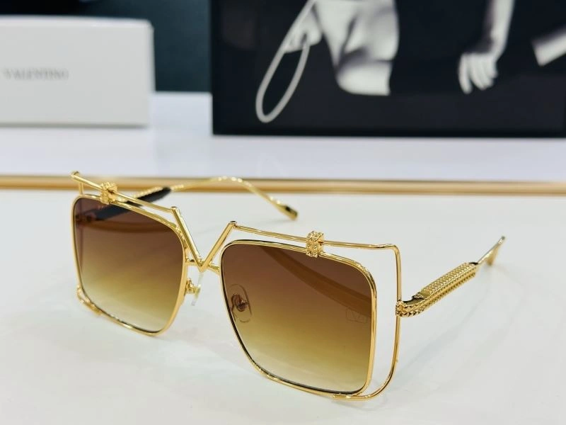 SunProtective Valentino Sunglasses 282434