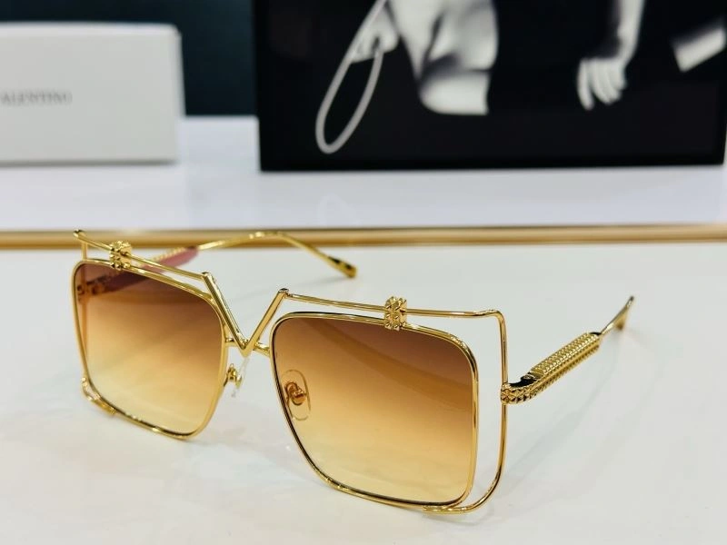 SunProtective Valentino Sunglasses 282434