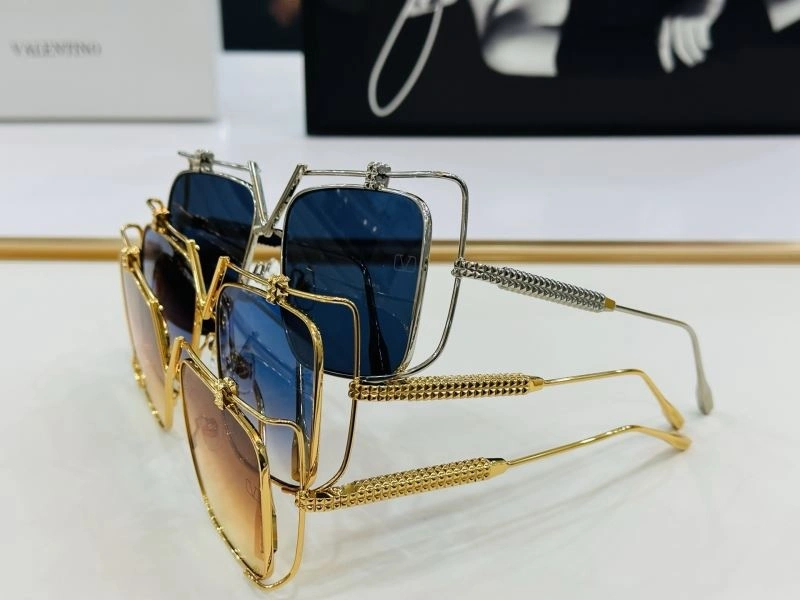 SunProtective Valentino Sunglasses 282434