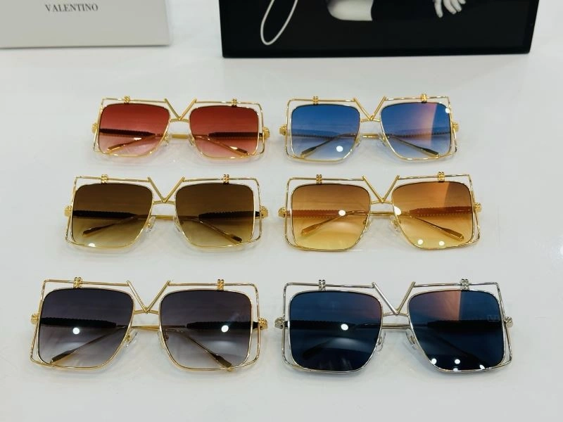 SunProtective Valentino Sunglasses 282434