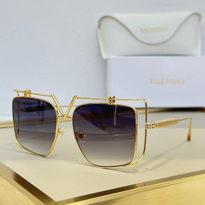 Bold Valentino Sunglasses 282440