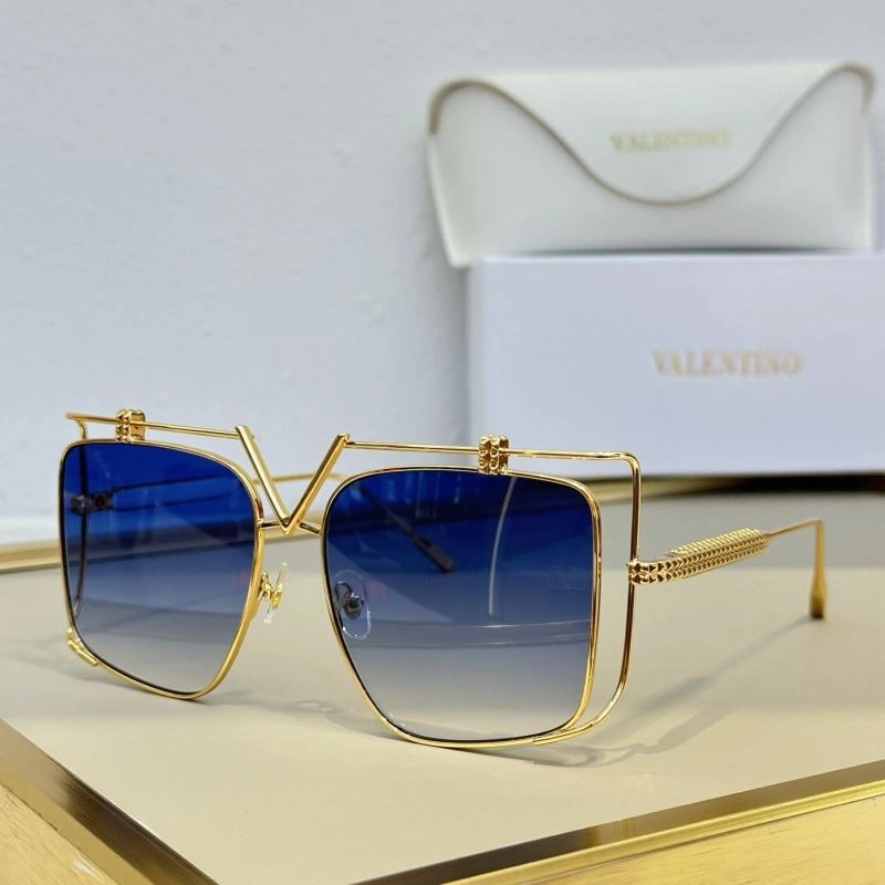 Bold Valentino Sunglasses 282440