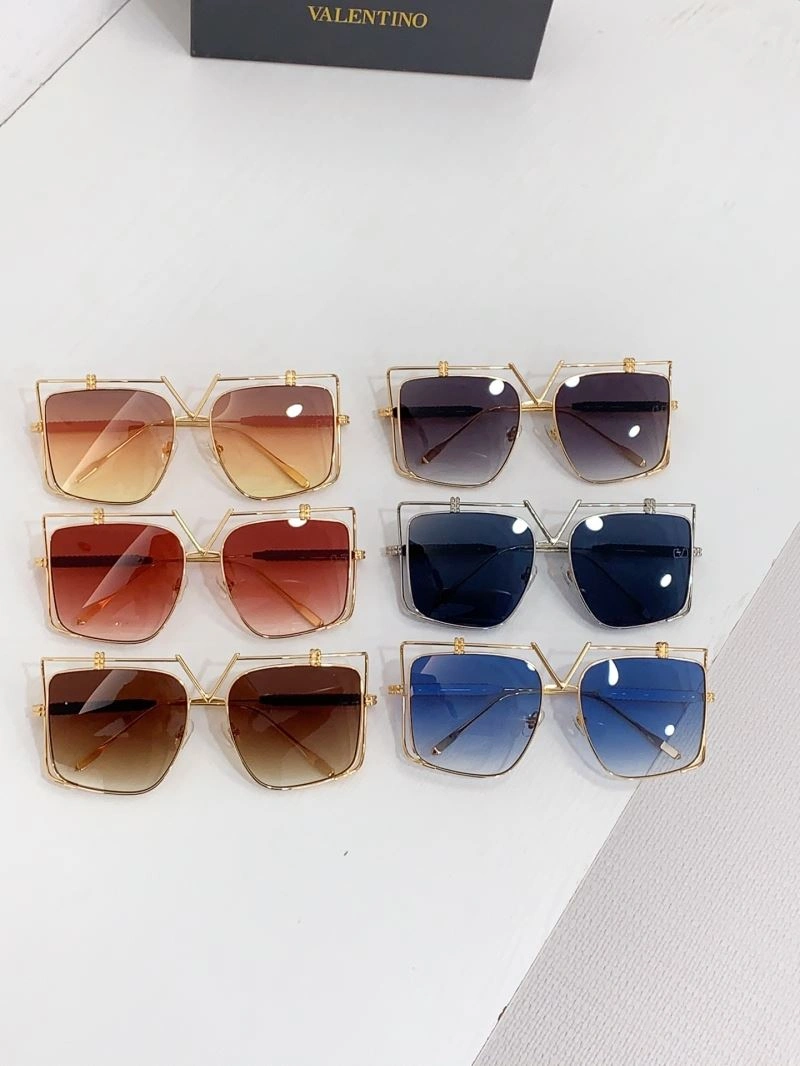 Valentino Sunglasses Sporty 282455