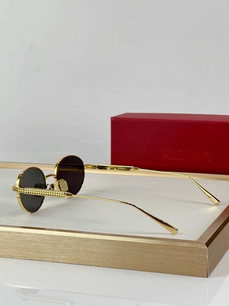 Resilient Valentino Sunglasses 282447