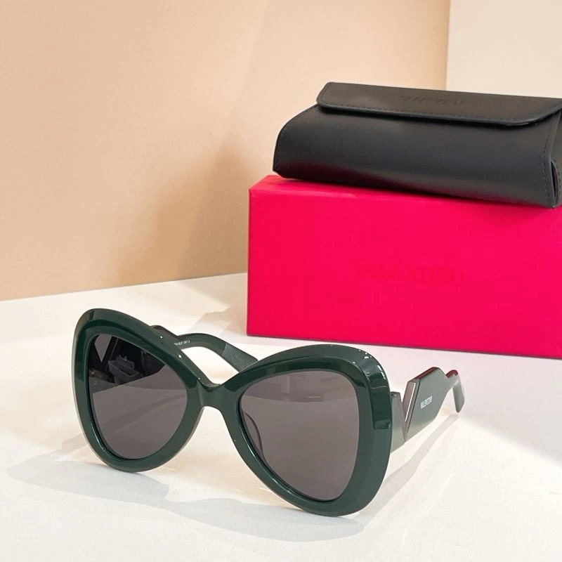 Chic Valentino Sunglasses 282459
