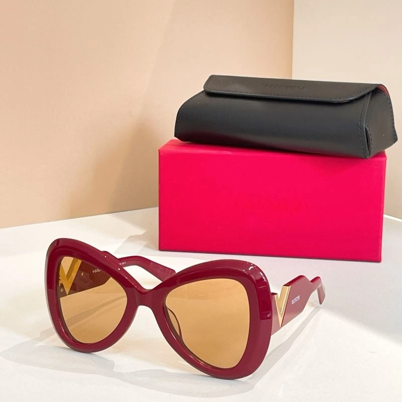 Chic Valentino Sunglasses 282459