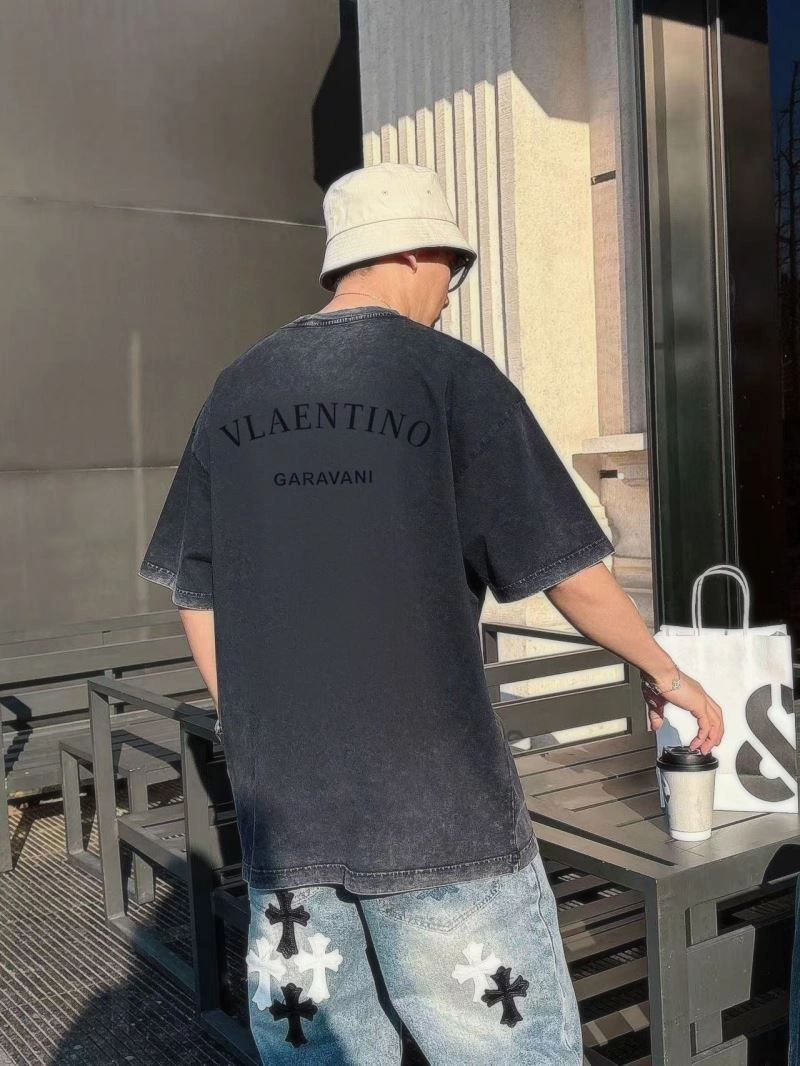 Contemporary Valentino T-Shirts 174992