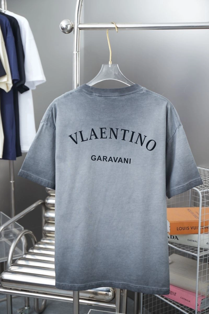 Valentino T-Shirts Snug 174972