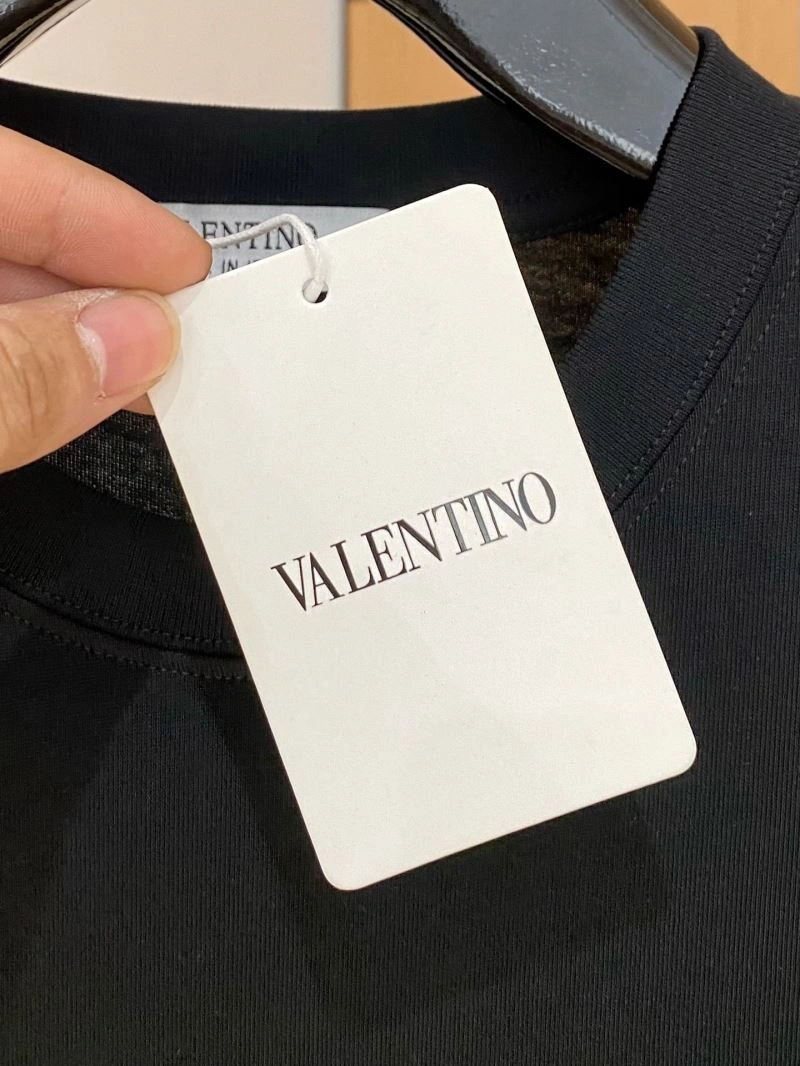 Sleek Valentino T-Shirts 174865
