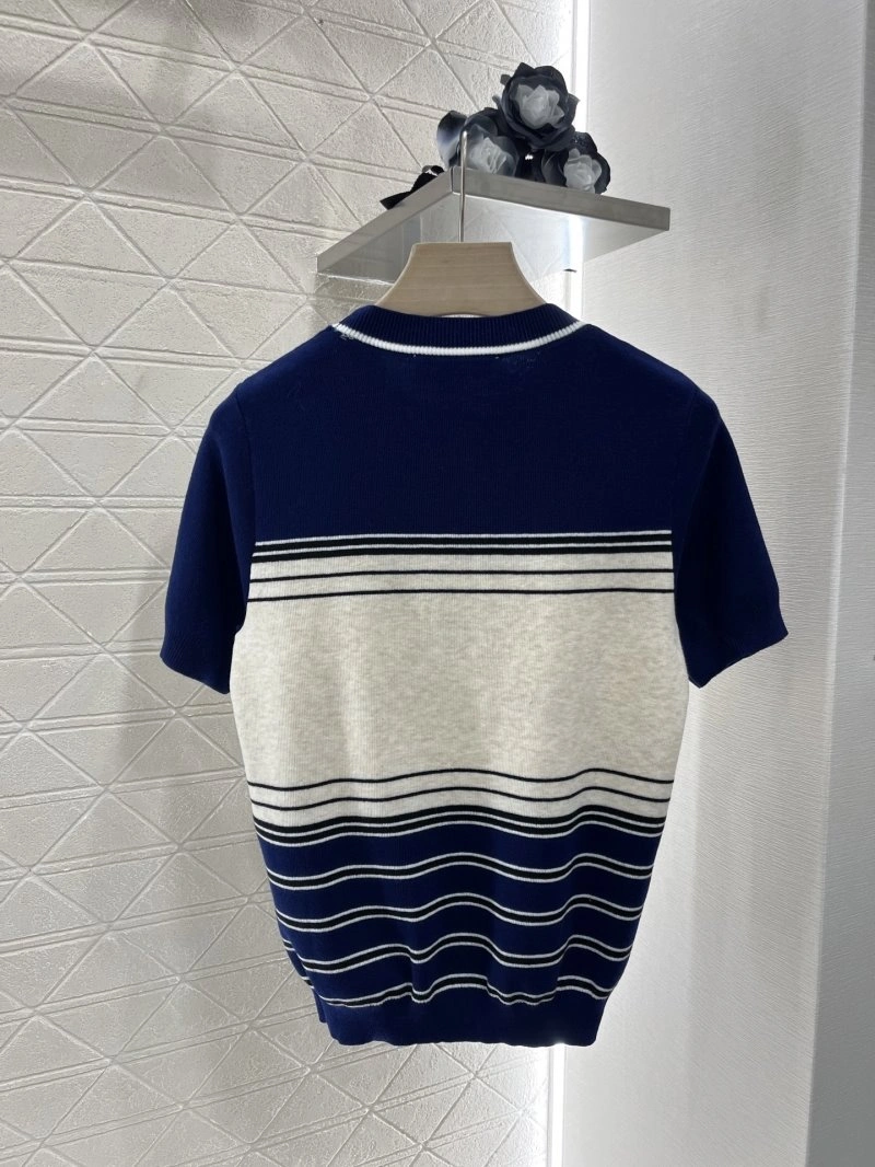 Efficient Valentino T-Shirts 174251