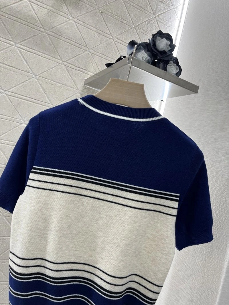 Efficient Valentino T-Shirts 174251