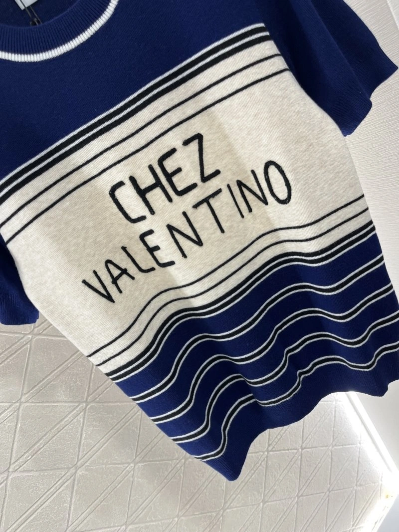 Efficient Valentino T-Shirts 174251