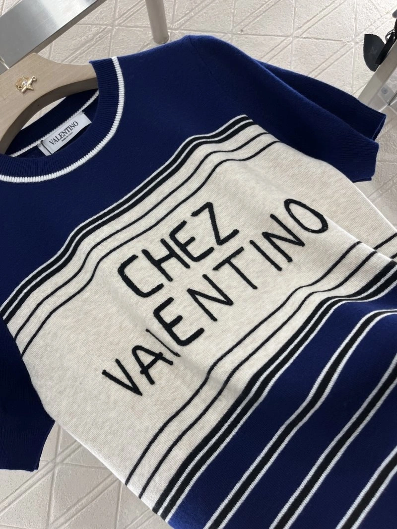 Efficient Valentino T-Shirts 174251