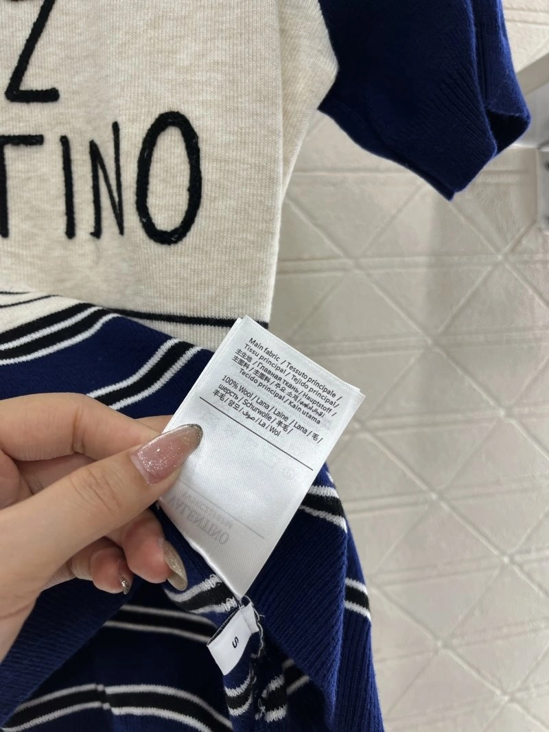 Efficient Valentino T-Shirts 174251