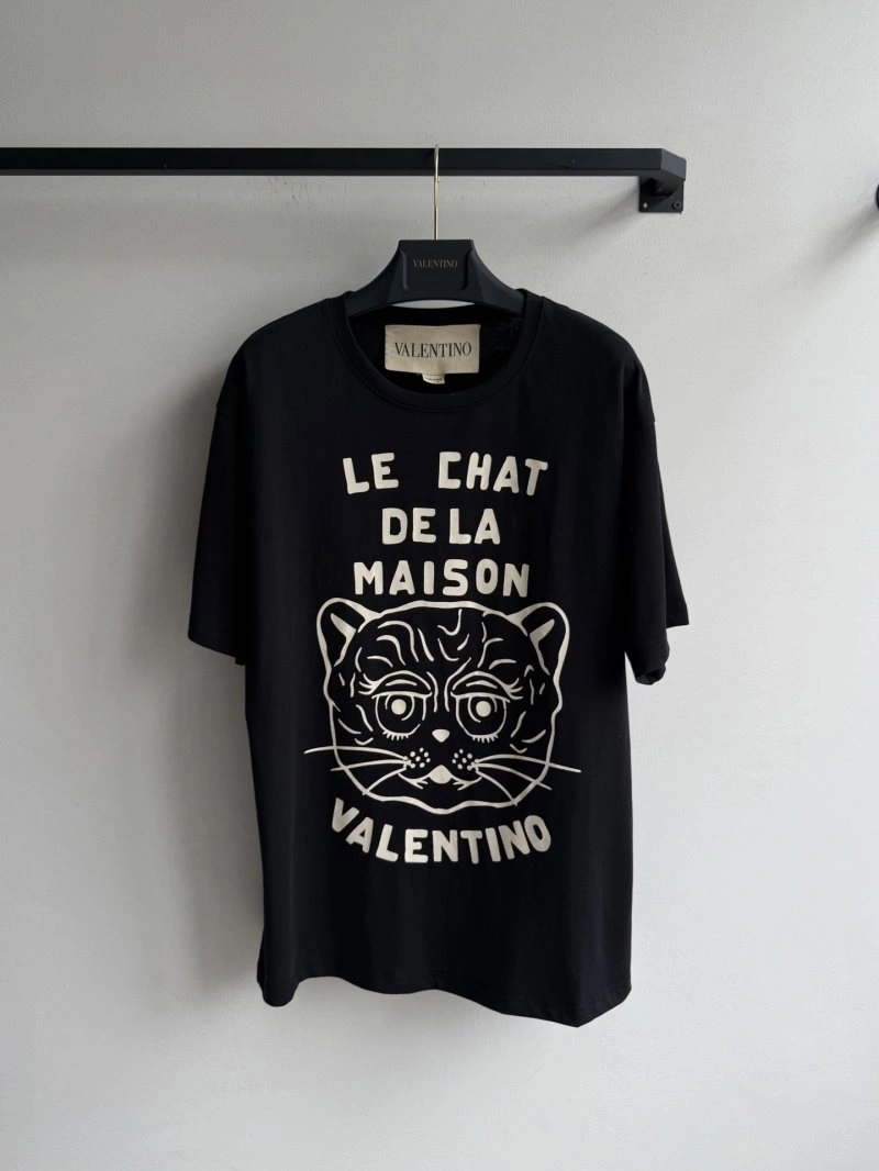 Vibrant Valentino T-Shirts 174227