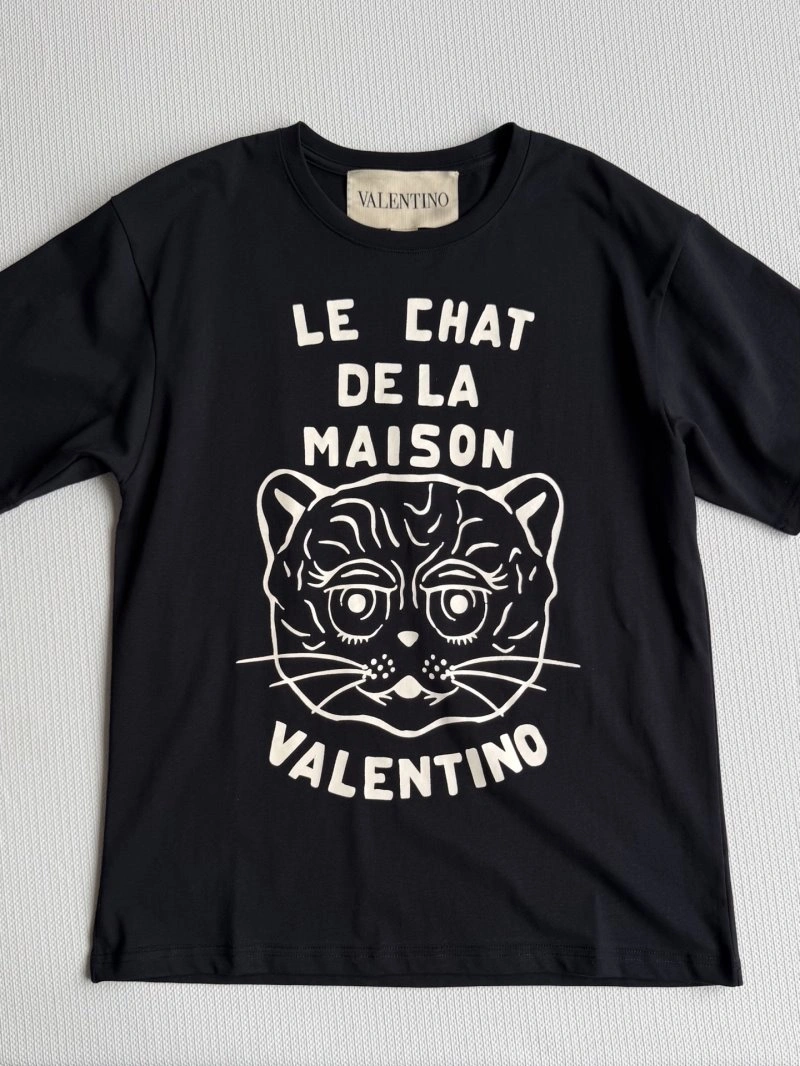Vibrant Valentino T-Shirts 174227