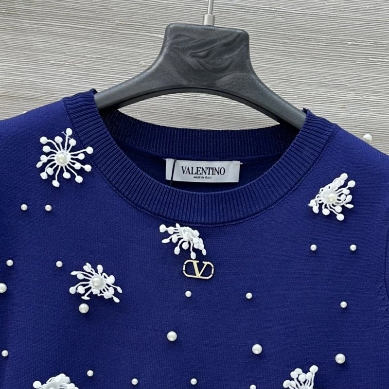 Elegant Valentino T-Shirts 174556