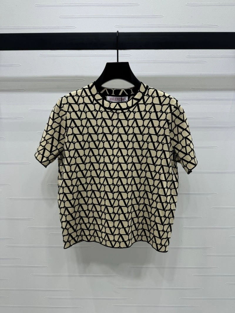 Upgraded Valentino T-Shirts 174537