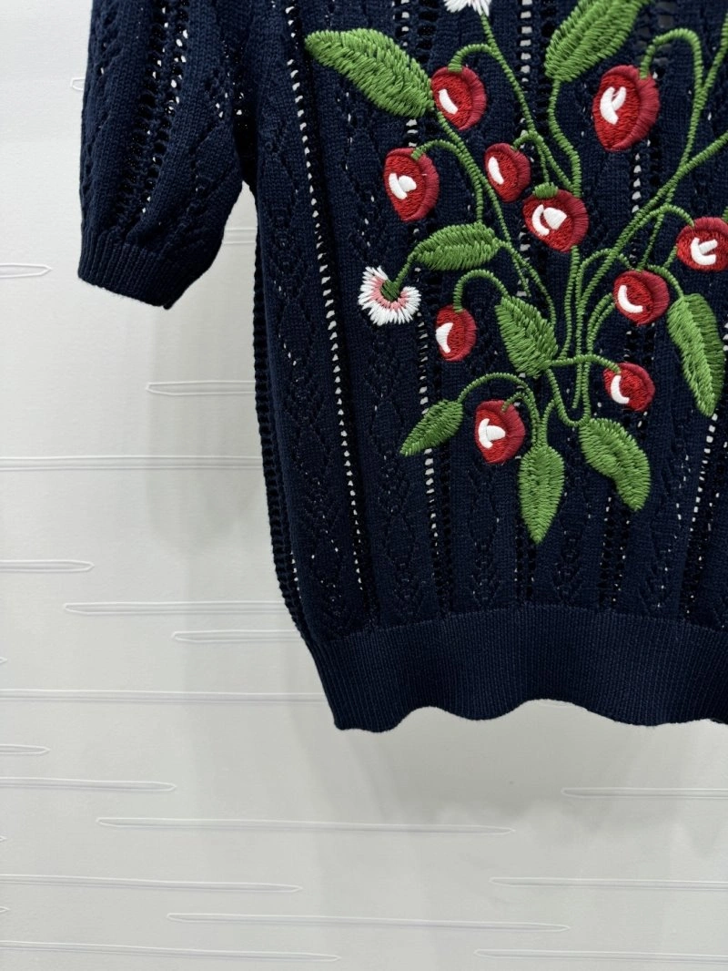 Valentino T-Shirts Resilient 174554