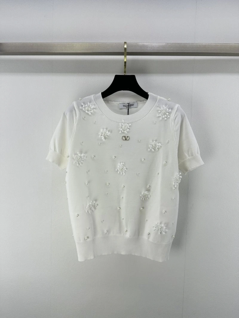 UrbanChic Valentino T-Shirts 174151