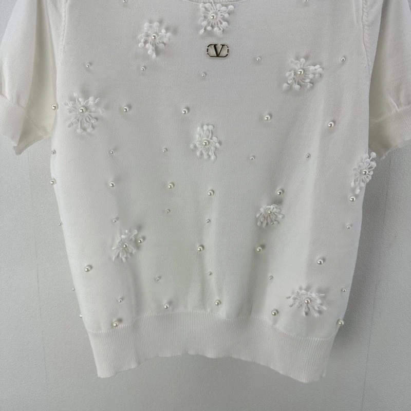 UrbanChic Valentino T-Shirts 174151