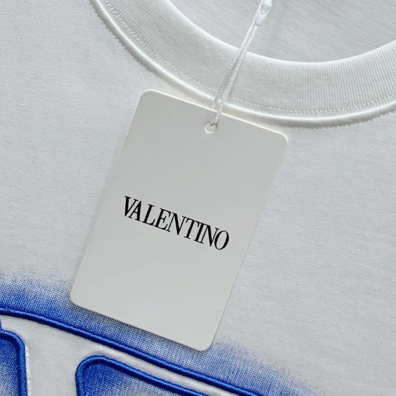 Effortless Valentino T-Shirts 174824