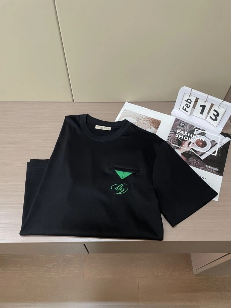 UrbanStyle Valentino T-Shirts 174823