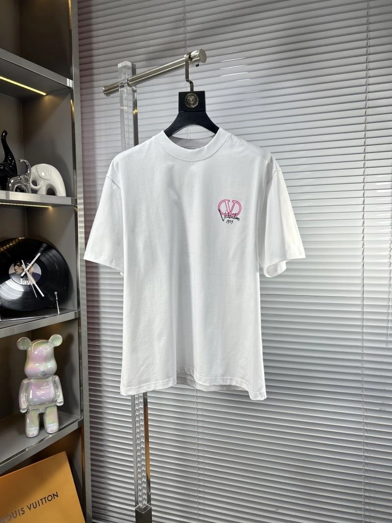 Sleek Valentino T-Shirts 174804