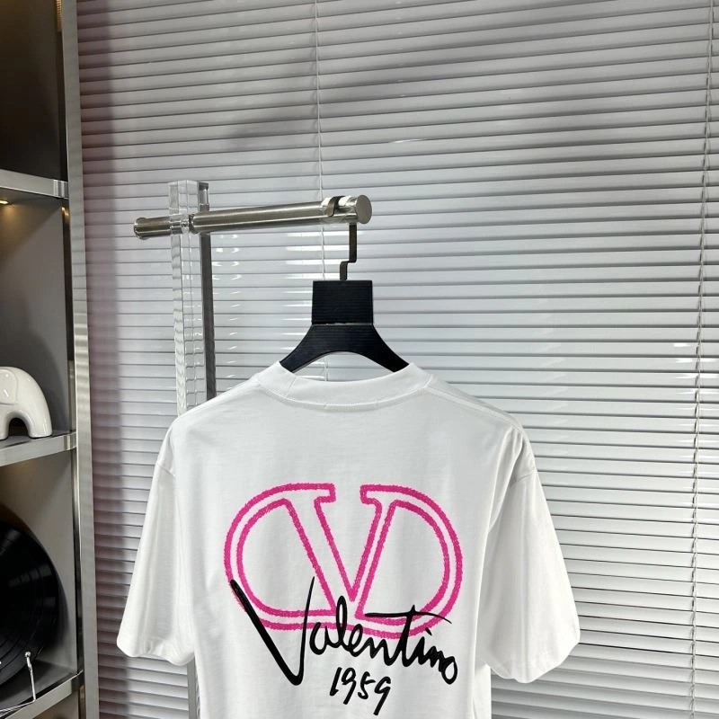 Sleek Valentino T-Shirts 174804