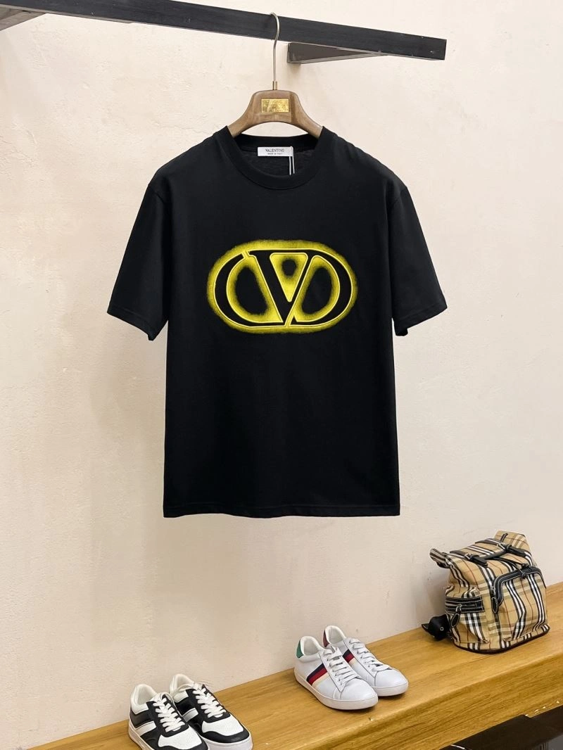 Contemporary Valentino T-Shirts 174787