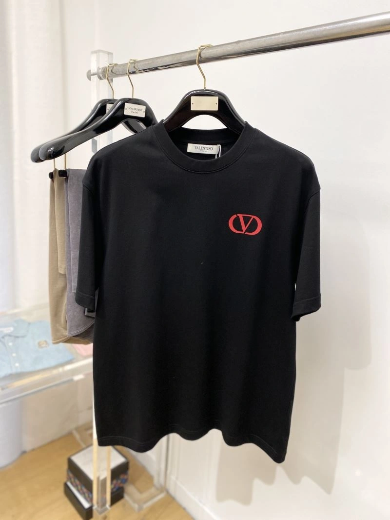 ModernLook Valentino T-Shirts 174785