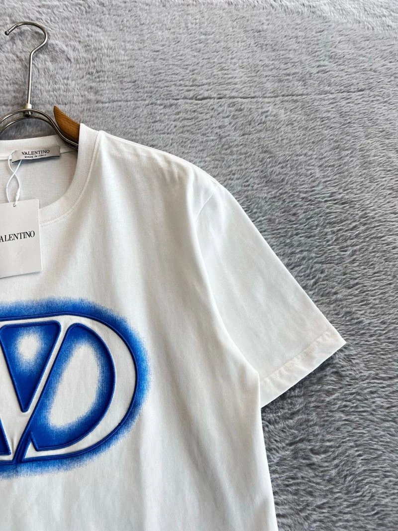 Vibrant Valentino T-Shirts 174719
