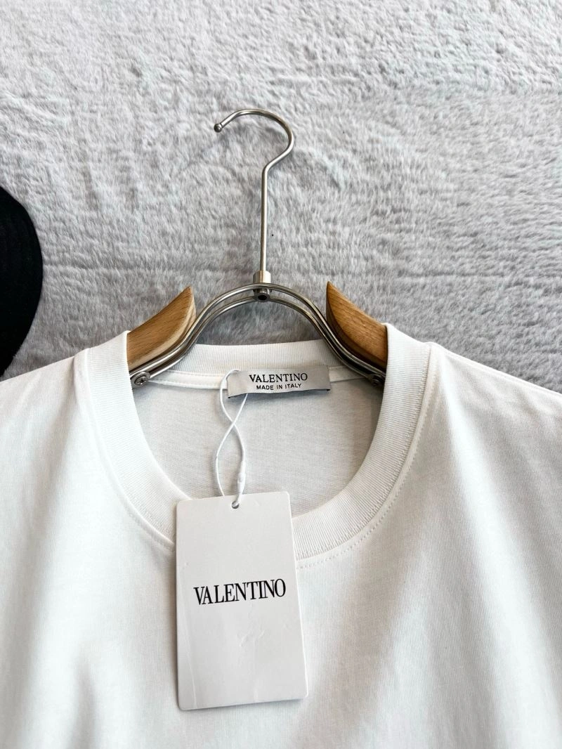 Vibrant Valentino T-Shirts 174719