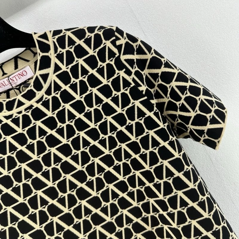 Valentino T-Shirts Snug 174493