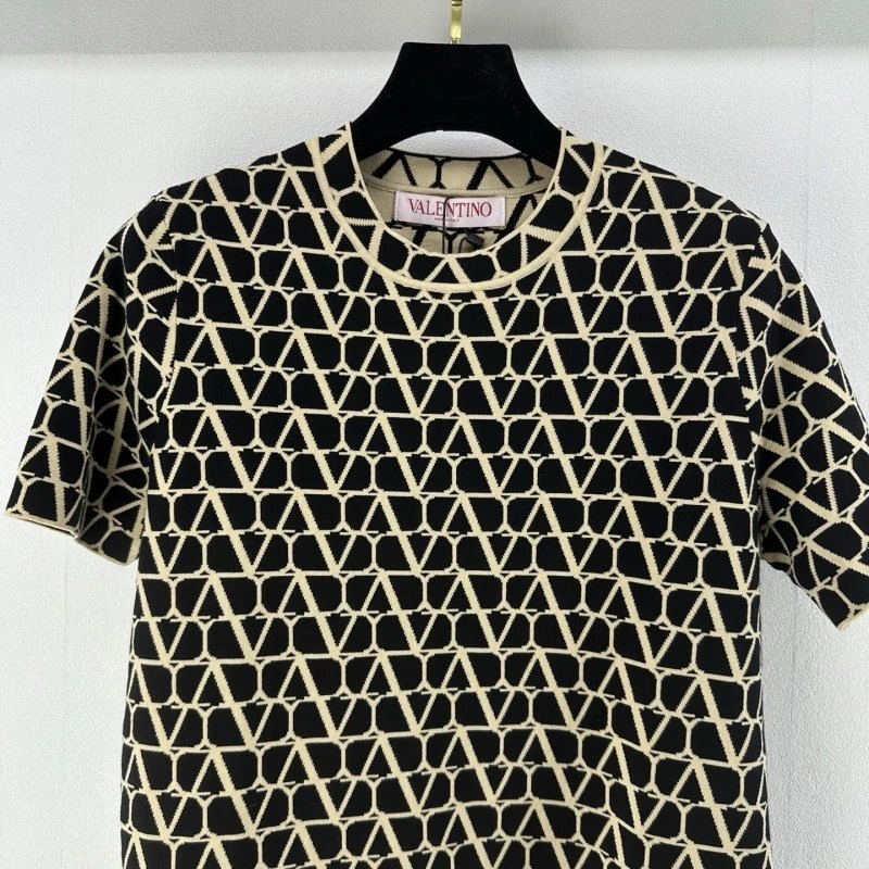 Valentino T-Shirts Snug 174493
