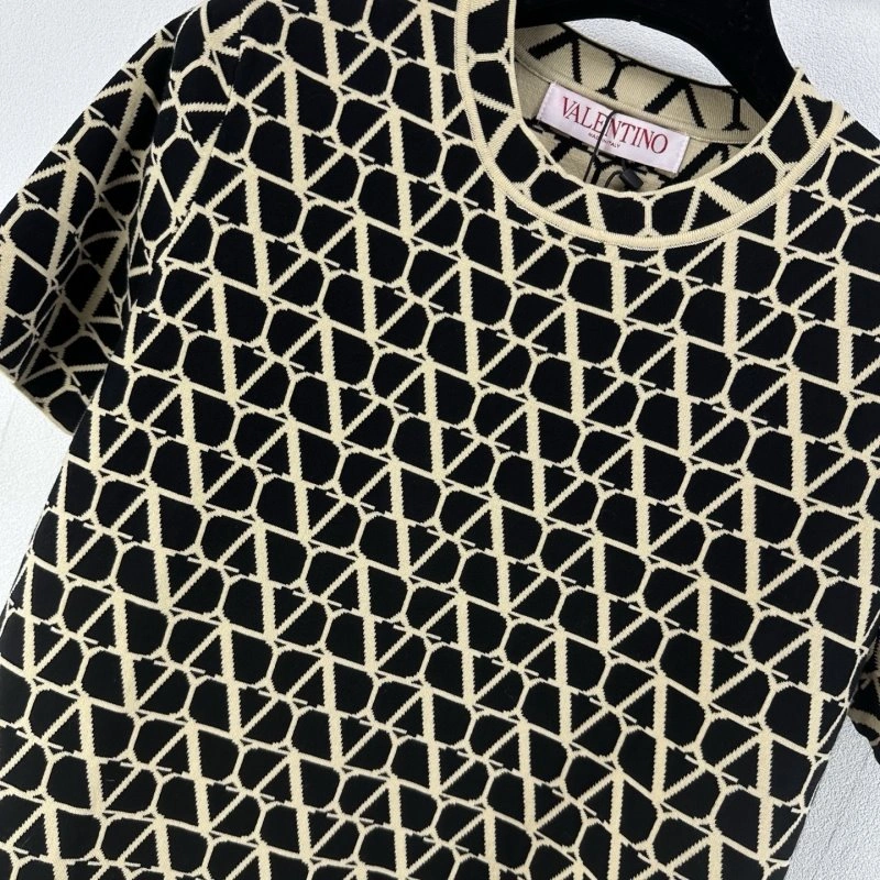 Valentino T-Shirts Snug 174493