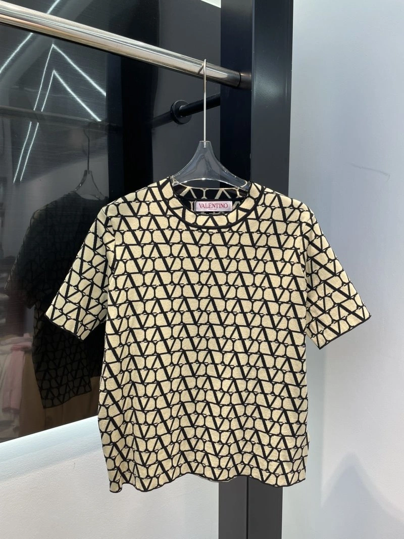 Valentino T-Shirts Snug 174427