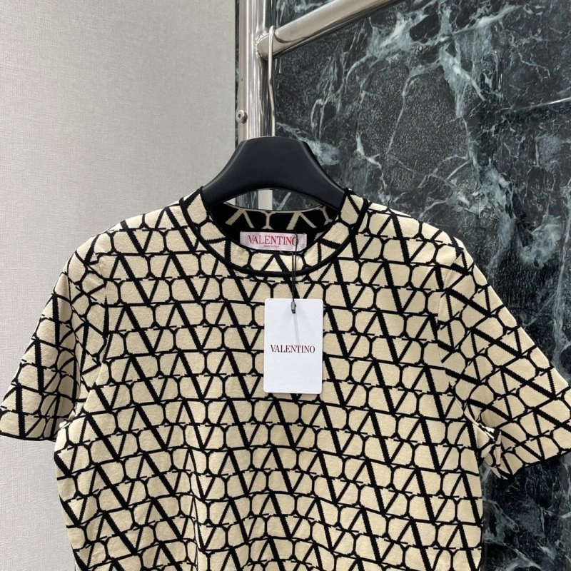 Contemporary Valentino T-Shirts 174393
