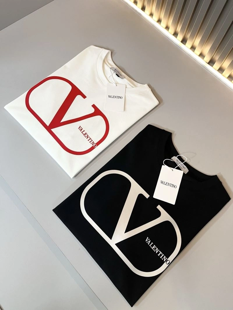 Valentino T-Shirts UrbanChic 174734