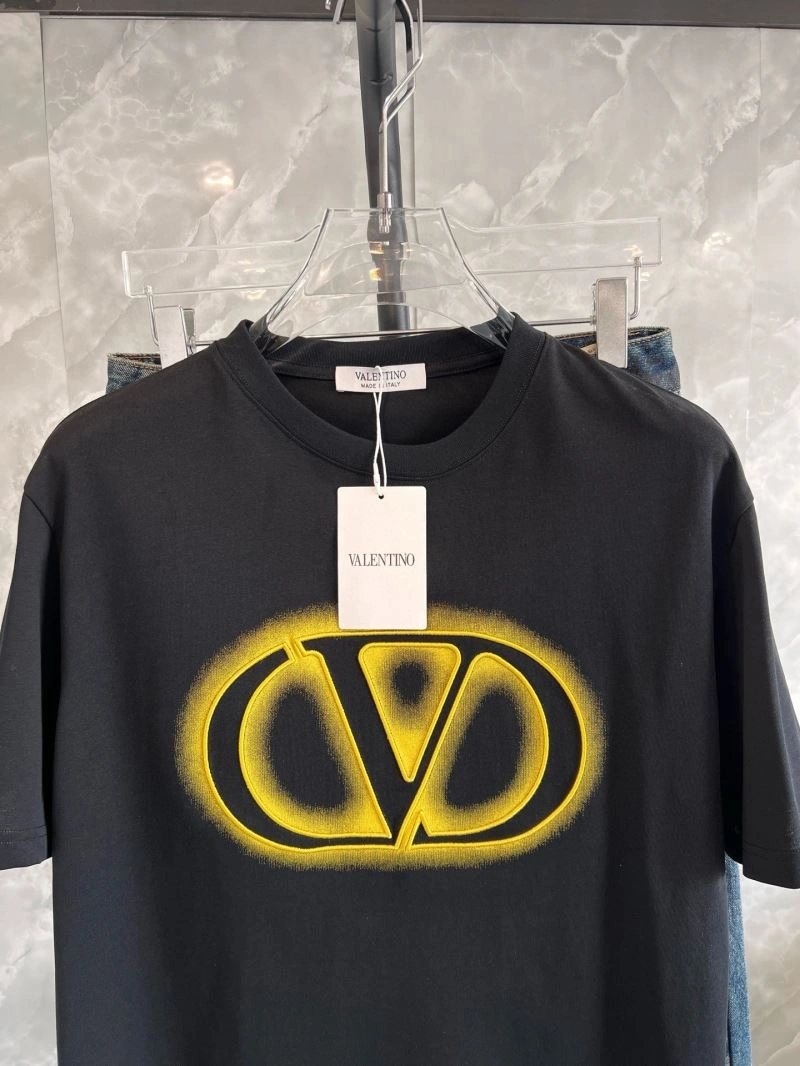 Packable Valentino T-Shirts 174704