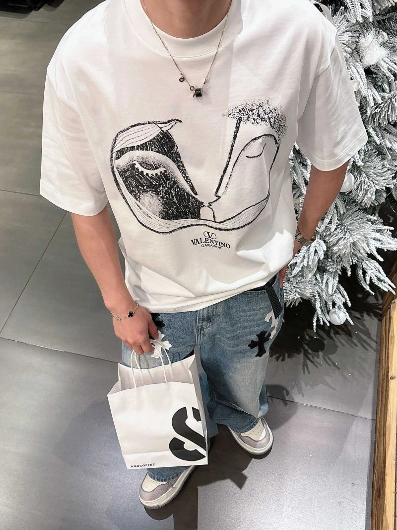 Valentino T-Shirts Bold 174771