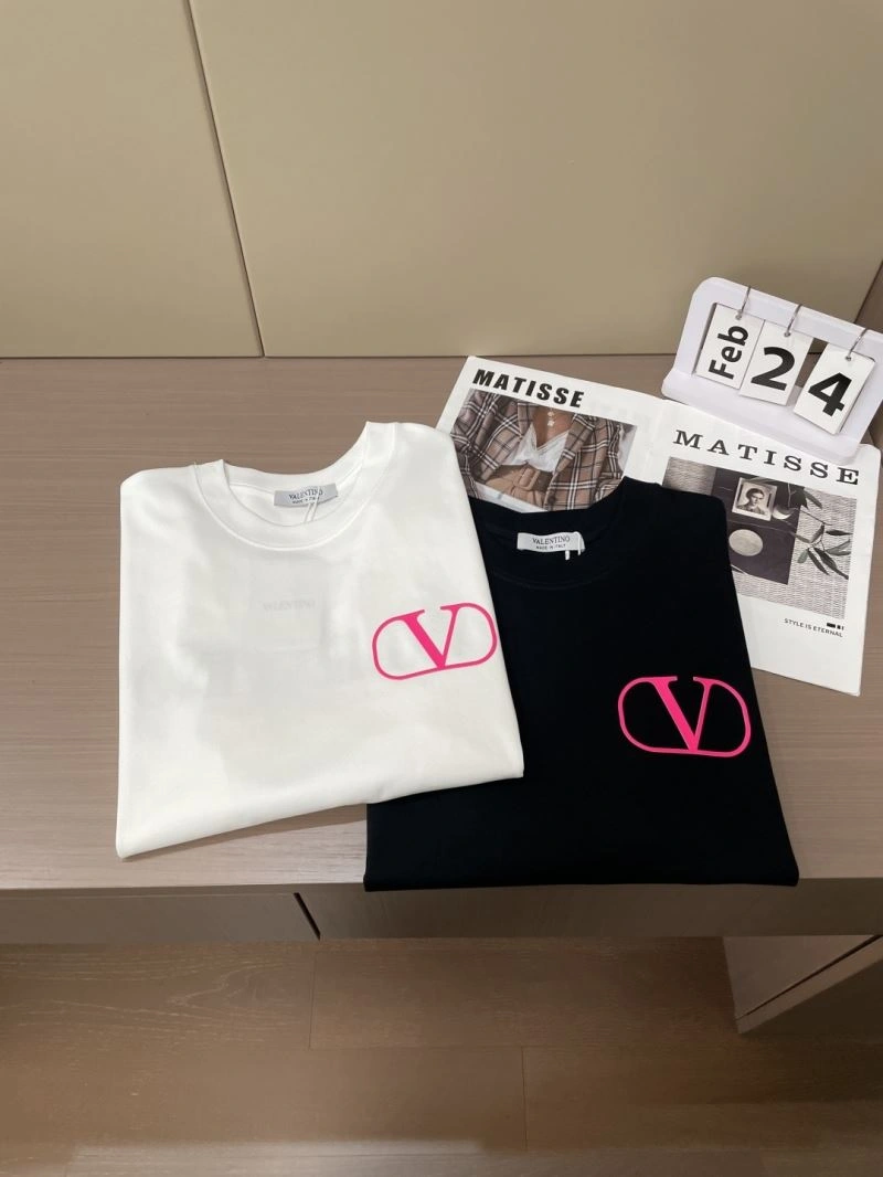 Valentino T-Shirts Stylish 174664