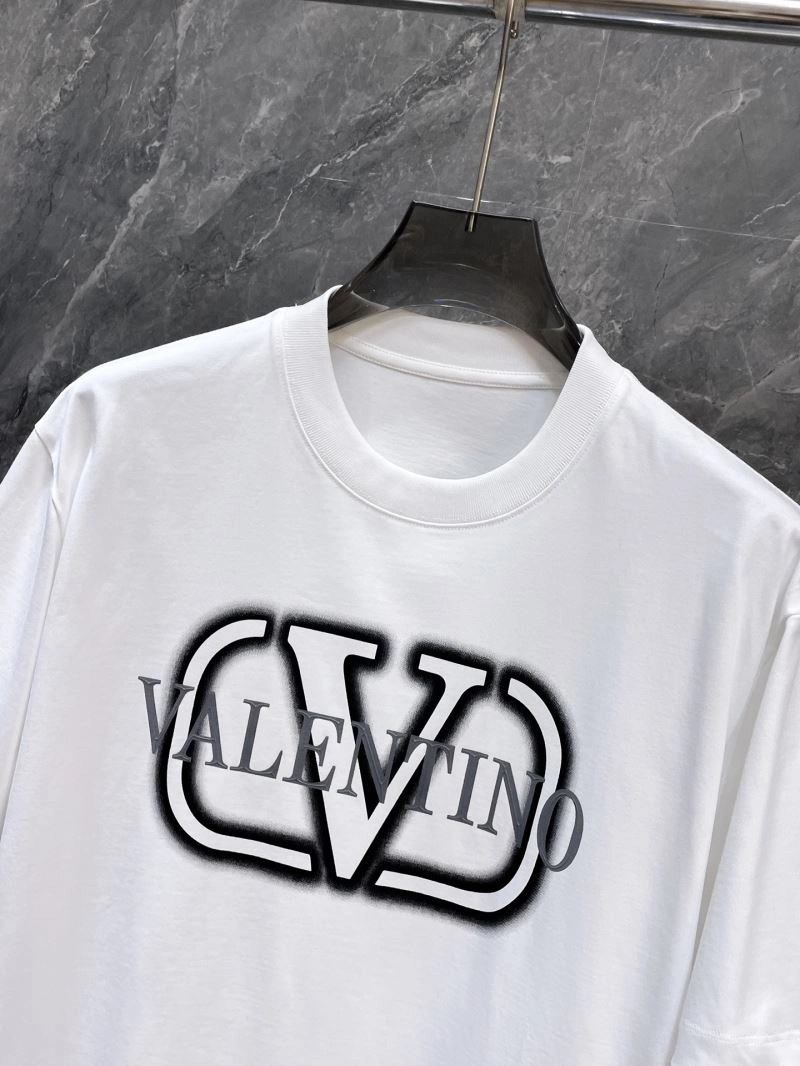 Valentino T-Shirts Versatile 174647
