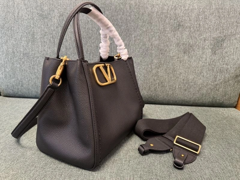 UrbanChic Valentino Top Handle Bags 59540